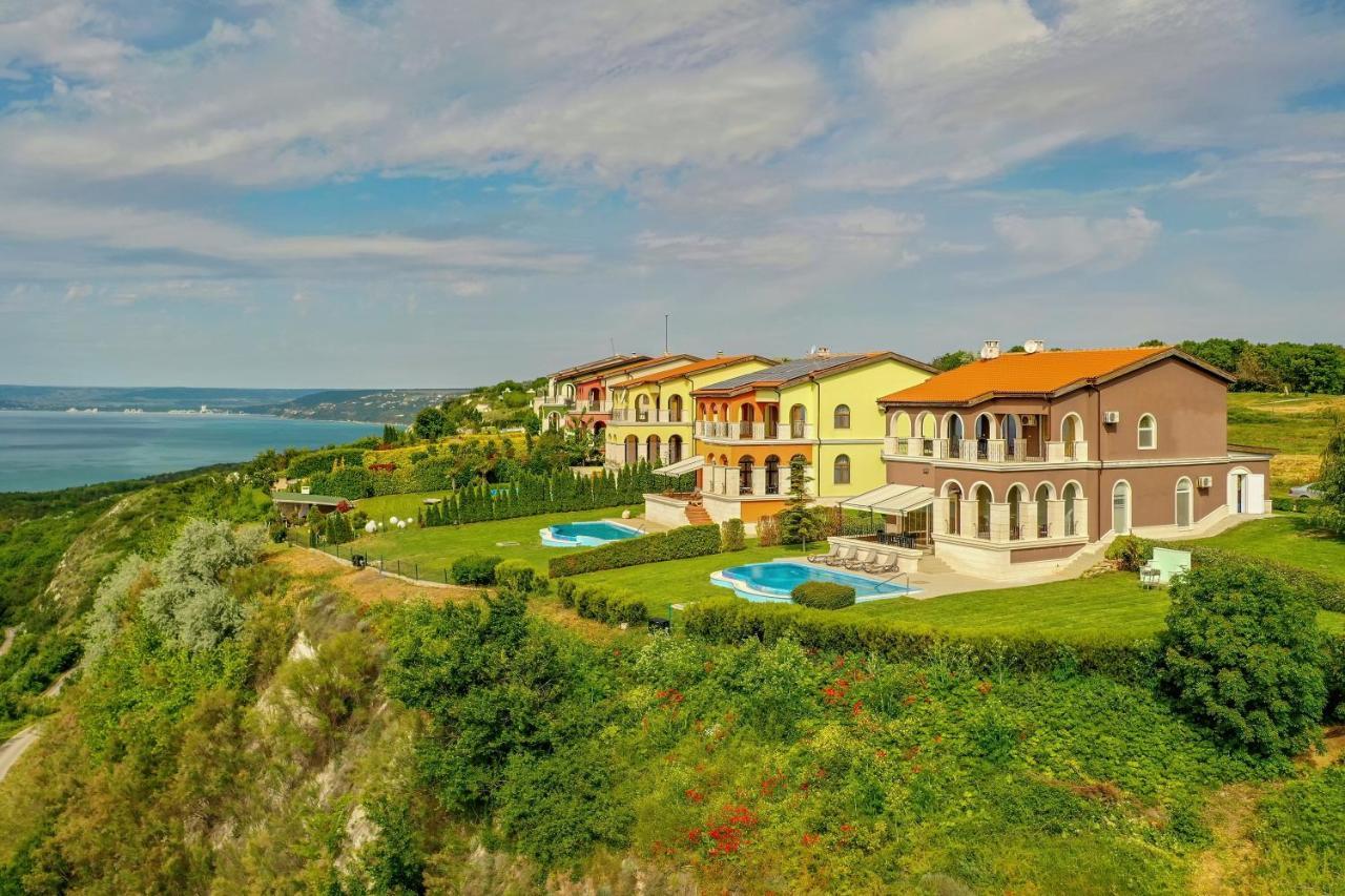 Lighthouse Luxe Estate Apart & Villas Балчик Экстерьер фото