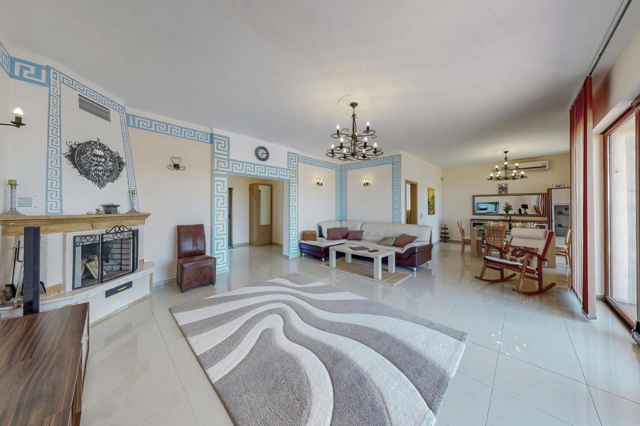 Lighthouse Luxe Estate Apart & Villas Балчик Экстерьер фото